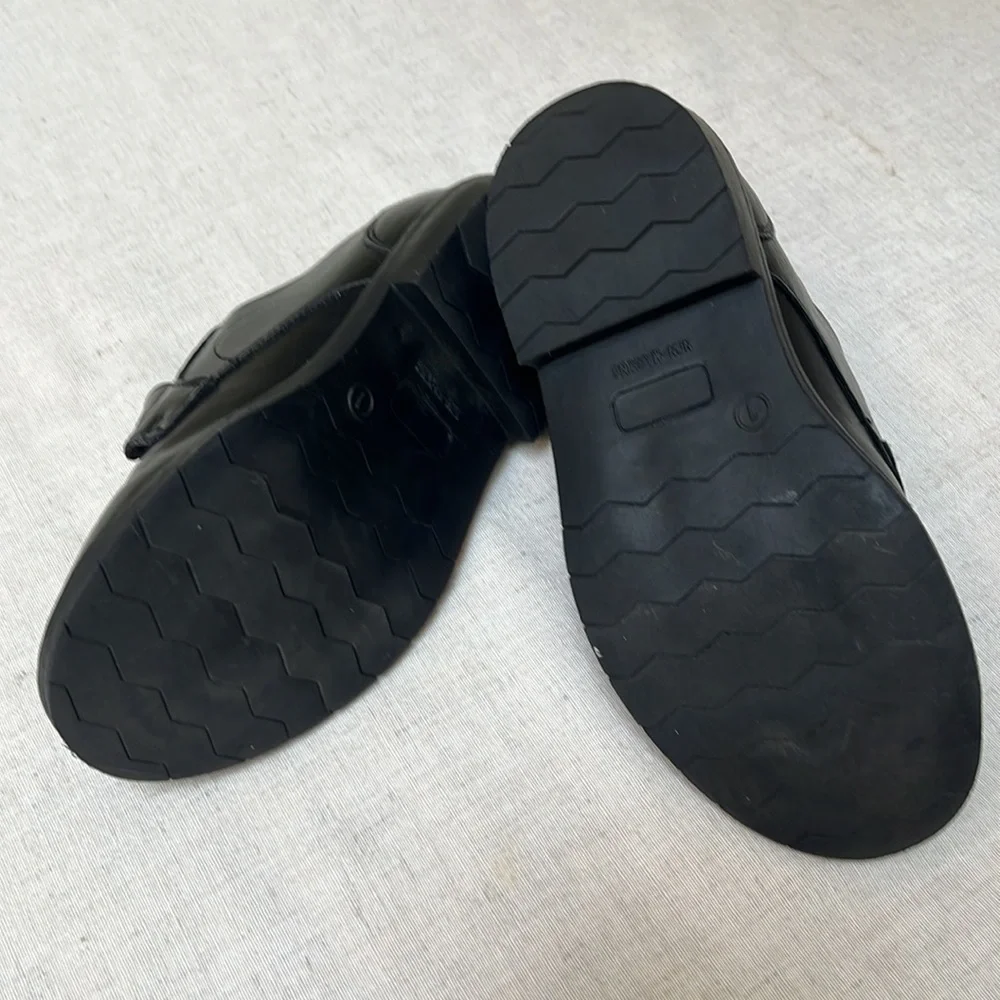 Gymboree Black Faux Leather Shoes size 1